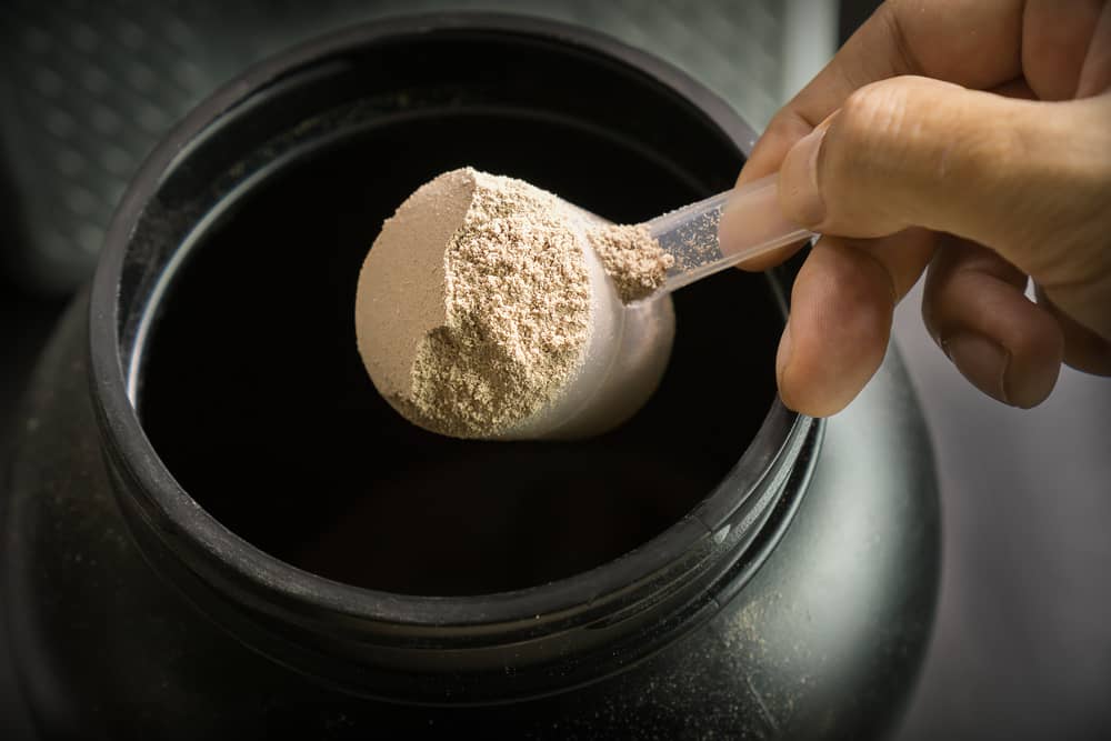 Best Protein Powder For Juicing adding it to juice