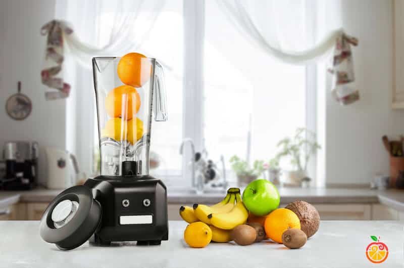 Best Small Juicer Reviews to Fill That Large Void ! Compact Juicers